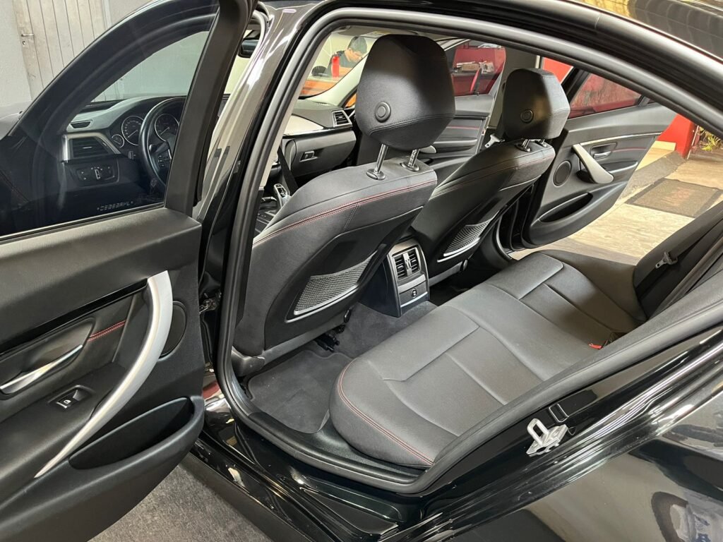 BMW 320i ACTIVE FLEX 2.0 (UNICO DONO, IPVA 2025 PAGO)
