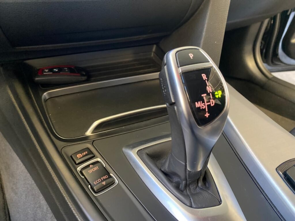 BMW 320i ACTIVE FLEX 2.0 (UNICO DONO, IPVA 2025 PAGO)