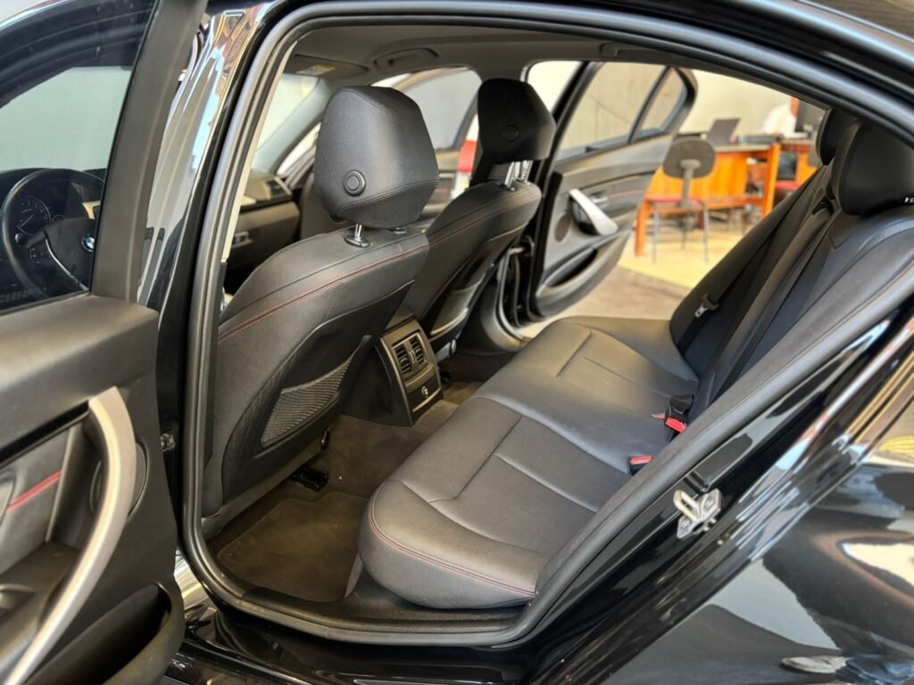 BMW 320i ACTIVE FLEX 2.0 (UNICO DONO, IPVA 2025 PAGO)