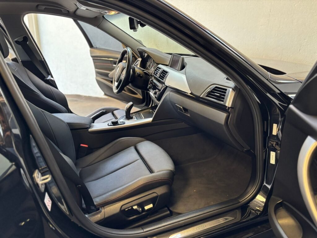 BMW 320i ACTIVE FLEX 2.0 (UNICO DONO, IPVA 2025 PAGO)